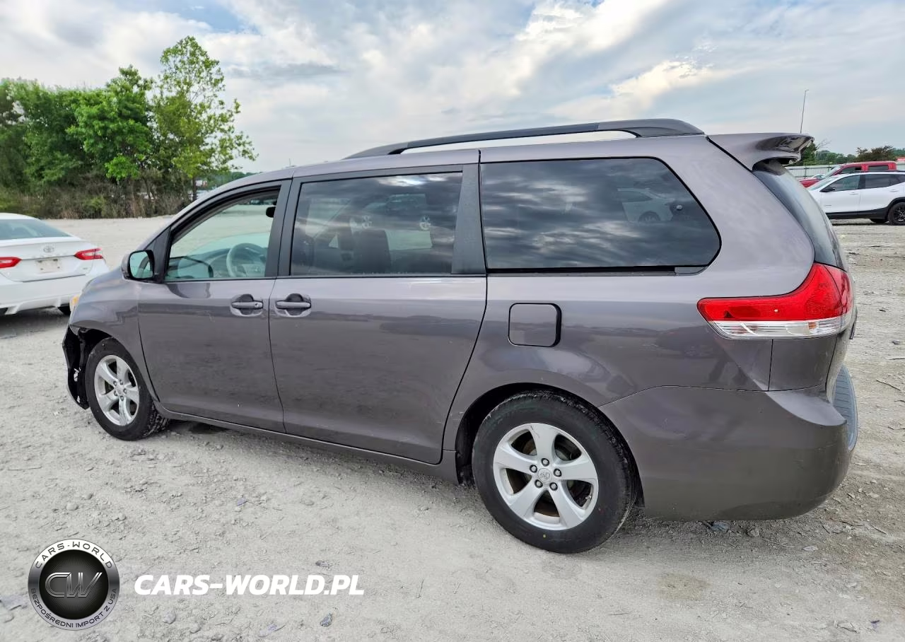 2011 Toyota Sienna Le VIN:5TDKK3DC5BS167897 - 2