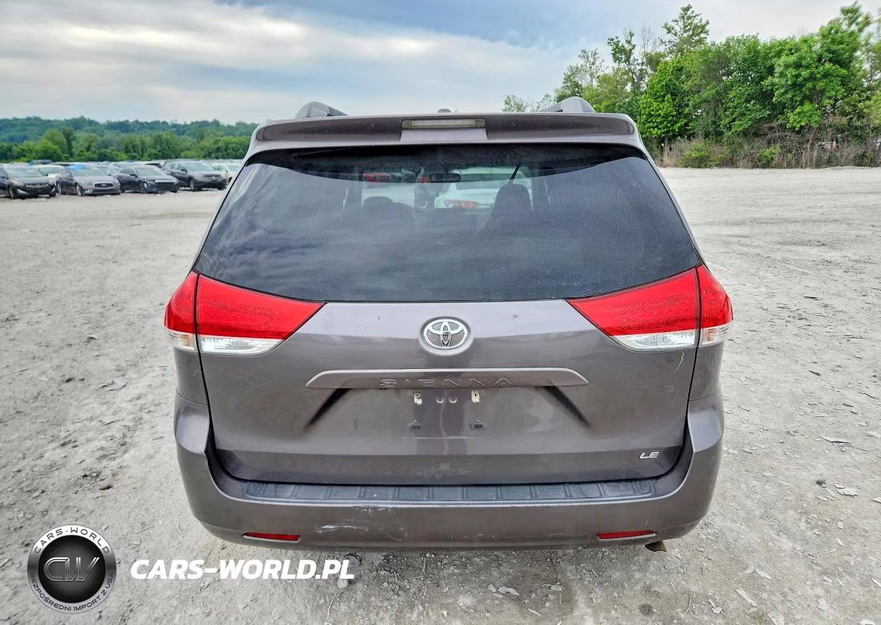 2011 Toyota Sienna Le VIN:5TDKK3DC5BS167897 - 6