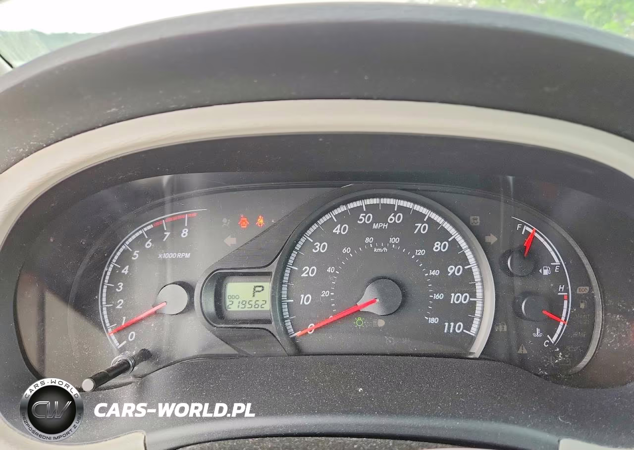 2011 Toyota Sienna Le VIN:5TDKK3DC5BS167897 - 9