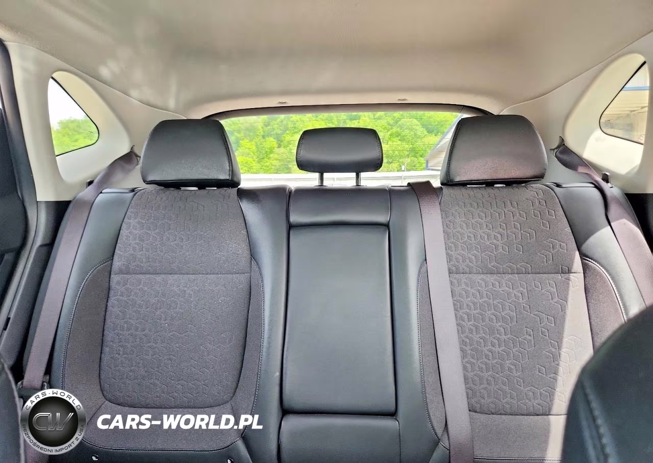 2025 Kia Seltos S VIN:KNDEUCAA9S7687198 - 10