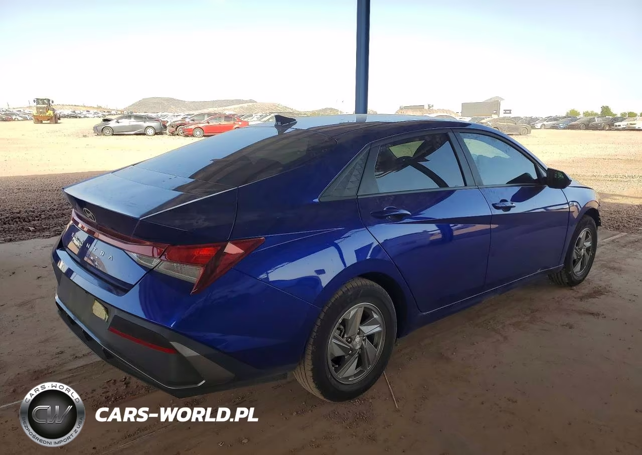 2025 Hyundai Elantra Se VIN:KMHLL4DG2SU987663 - 3
