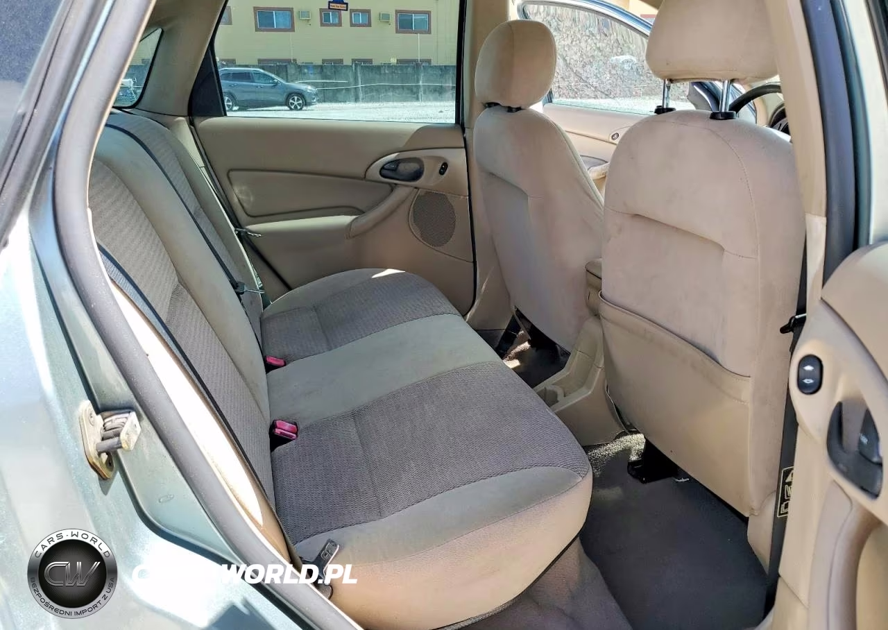 2003 Ford Focus Se VIN:1FAFP34P23W227986 - 10