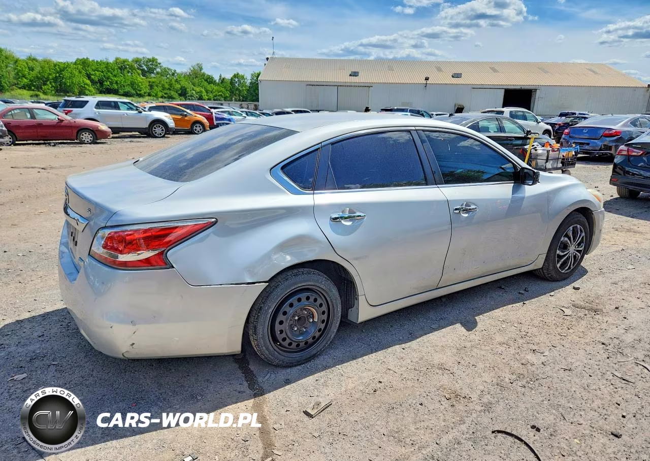2014 Nissan Altima 2.5 S VIN:1N4AL3AP4EN368545 - 3