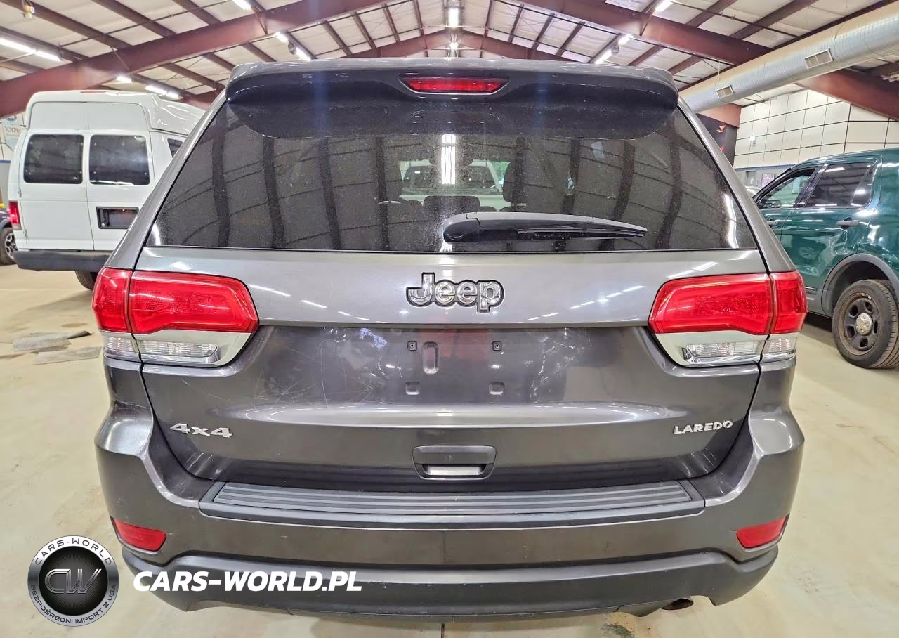 2015 Jeep Grand Cherokee Laredo VIN:1C4RJFAG9FC847030 - 6
