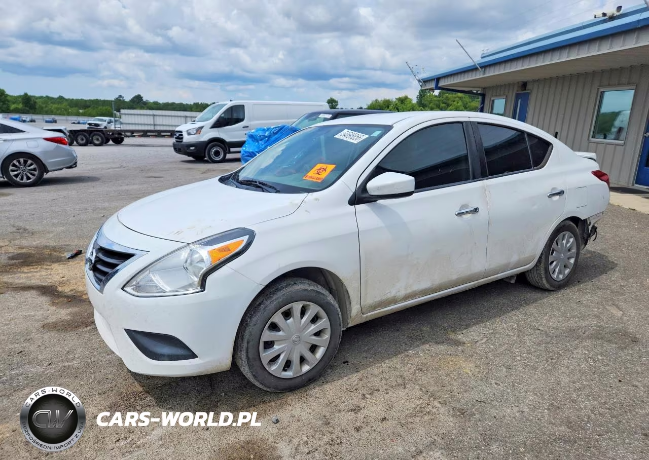 2019 Nissan Versa Sv