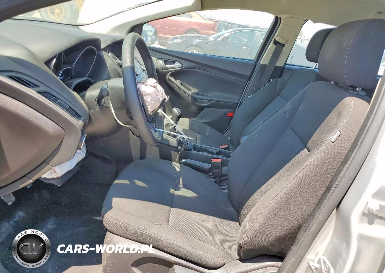 2016 Ford Focus Se VIN:1FADP3F2XGL306158 - 7