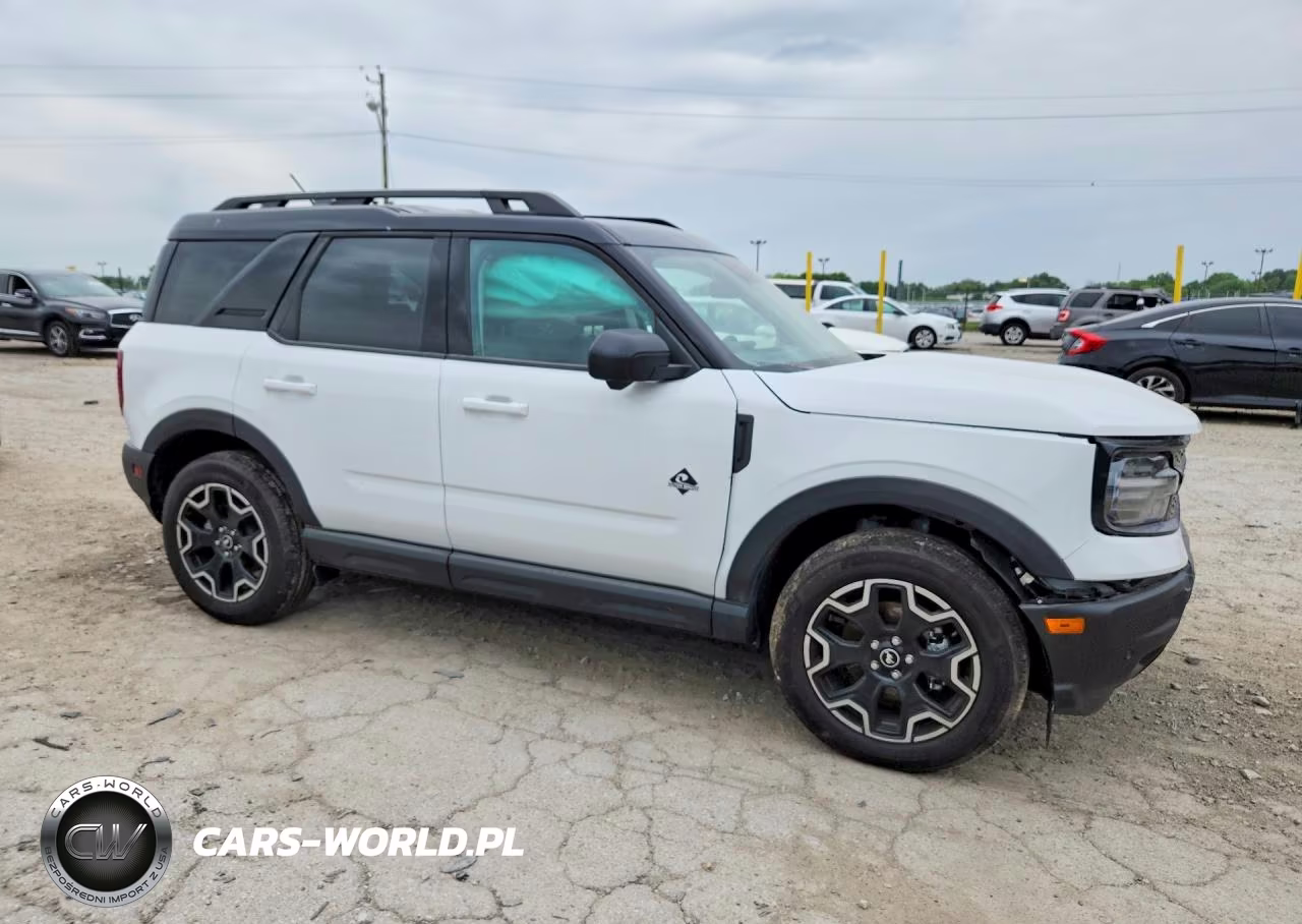 2025 Ford Bronco Sport Outer Banks VIN:3FMCR9CN7SRF81736 - 4