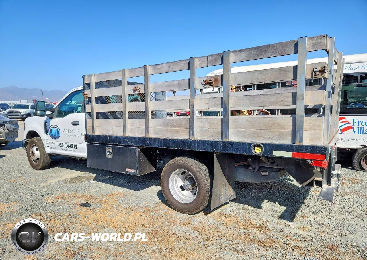 2018 Ford F350 Super Duty VIN:1FDRF3G68JEB54201 - 2