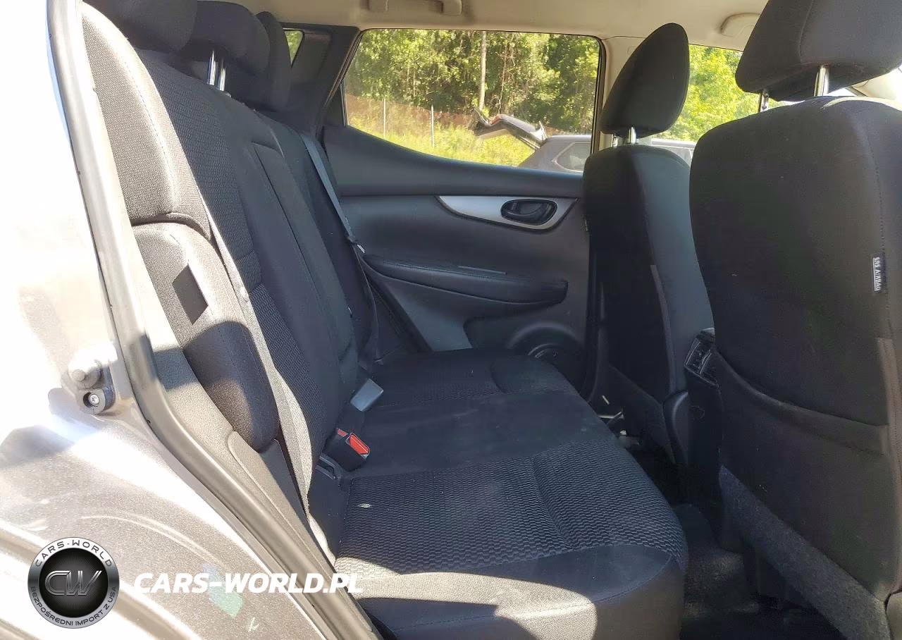 2020 Nissan Rogue Sport S VIN:JN1BJ1CW0LW387925 - 11