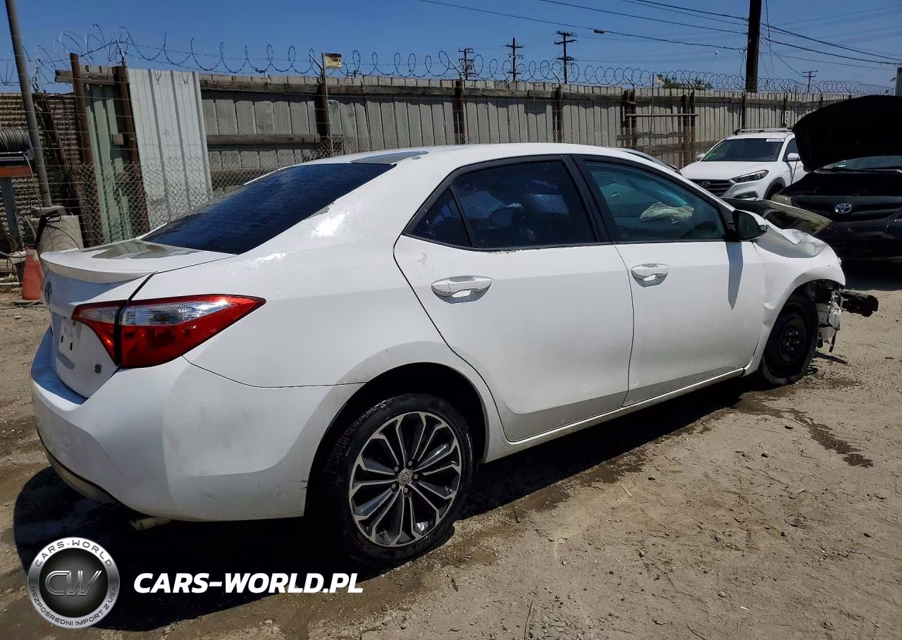 2015 Toyota Corolla S Plus VIN:5YFBURHE7FP296165 - 3