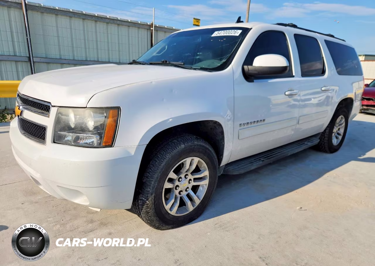 2014 Chevrolet Suburban C1500 Lt