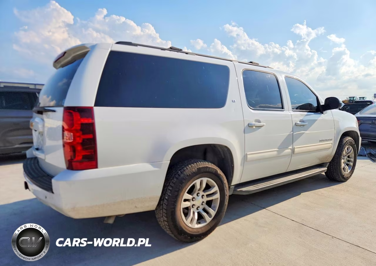 2014 Chevrolet Suburban C1500 Lt VIN:1GNSCJE03ER234688 - 3
