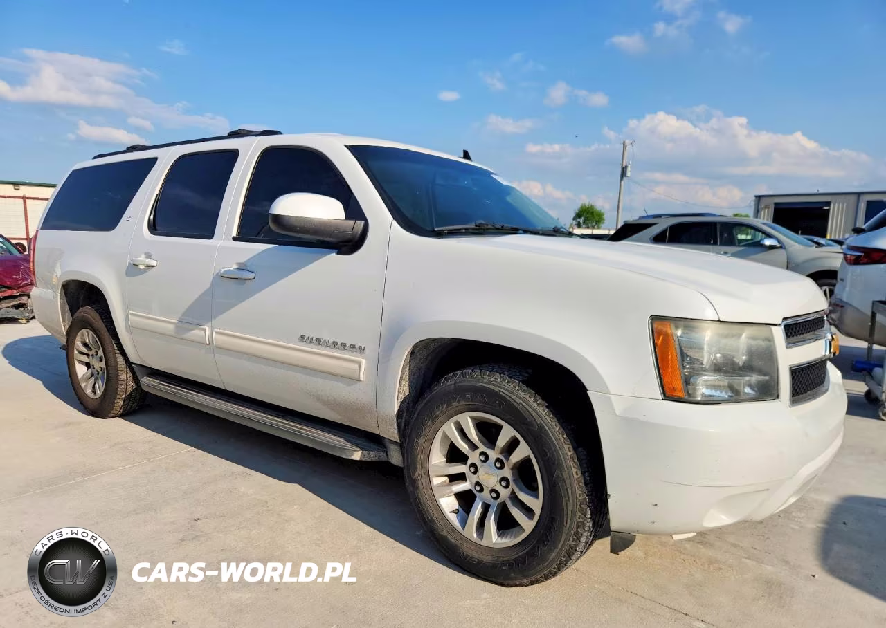 2014 Chevrolet Suburban C1500 Lt VIN:1GNSCJE03ER234688 - 4