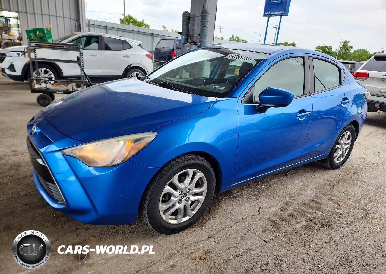 2016 Scion Ia Base – zdjęcie 1 z 12