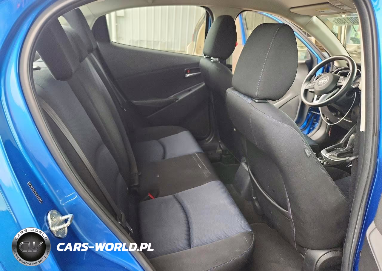 2016 Scion Ia Base VIN:3MYDLBZVXGY100501 - 10