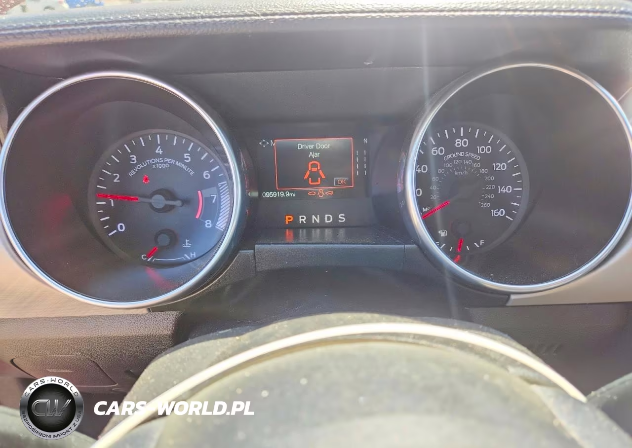2021 Ford Mustang VIN:1FATP8UH2M5124650 - 9