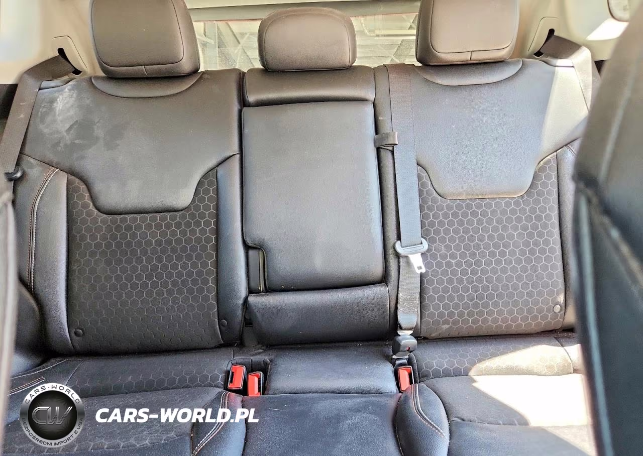 2021 Jeep Compass Latitude VIN:3C4NJDBB6MT543516 - 10