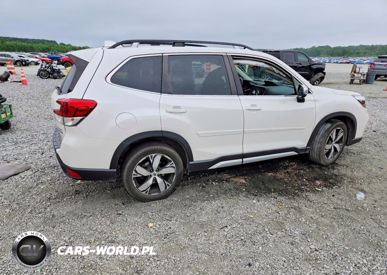 2020 Subaru Forester Touring VIN:JF2SKAXC5LH464160 - 3