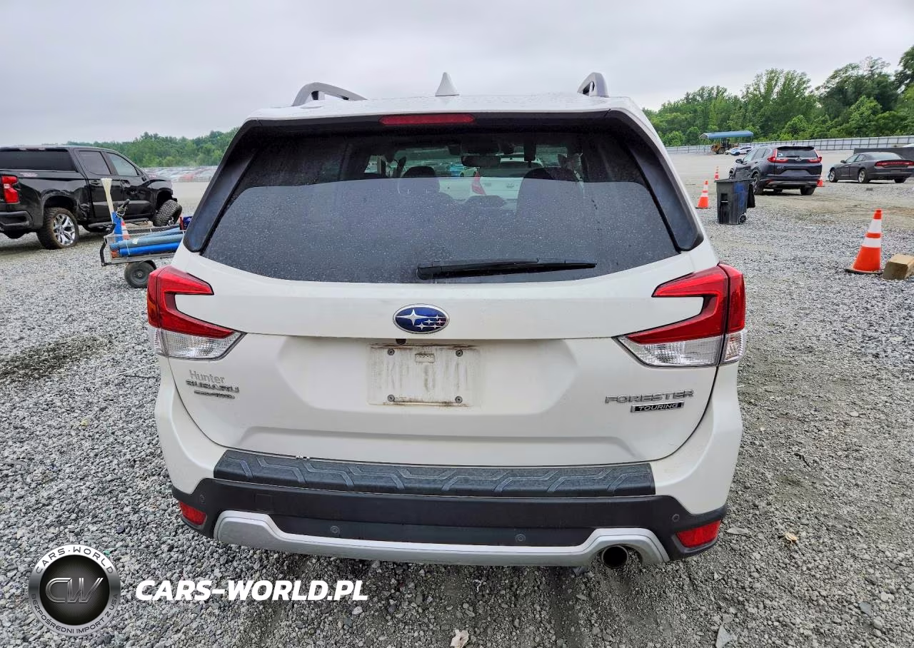 2020 Subaru Forester Touring VIN:JF2SKAXC5LH464160 - 6