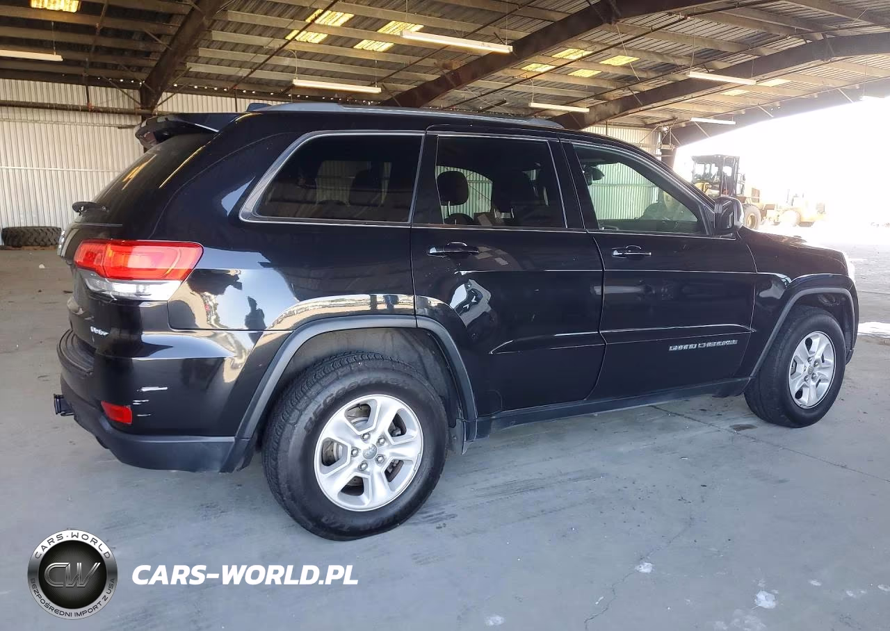 2016 Jeep Grand Cherokee Laredo VIN:1C4RJEAG4GC457691 - 3