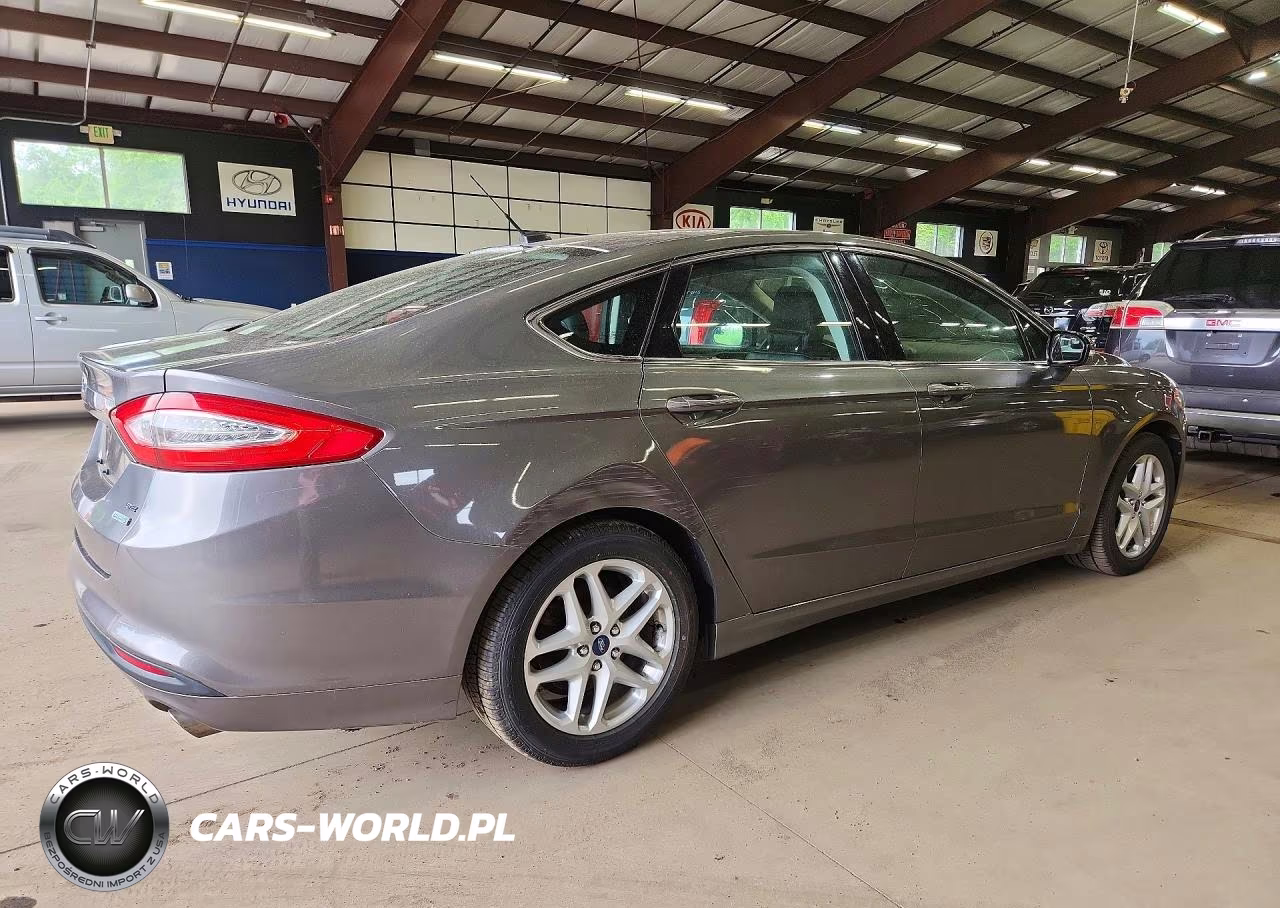 2014 Ford Fusion Se VIN:3FA6P0HD8ER130568 - 3