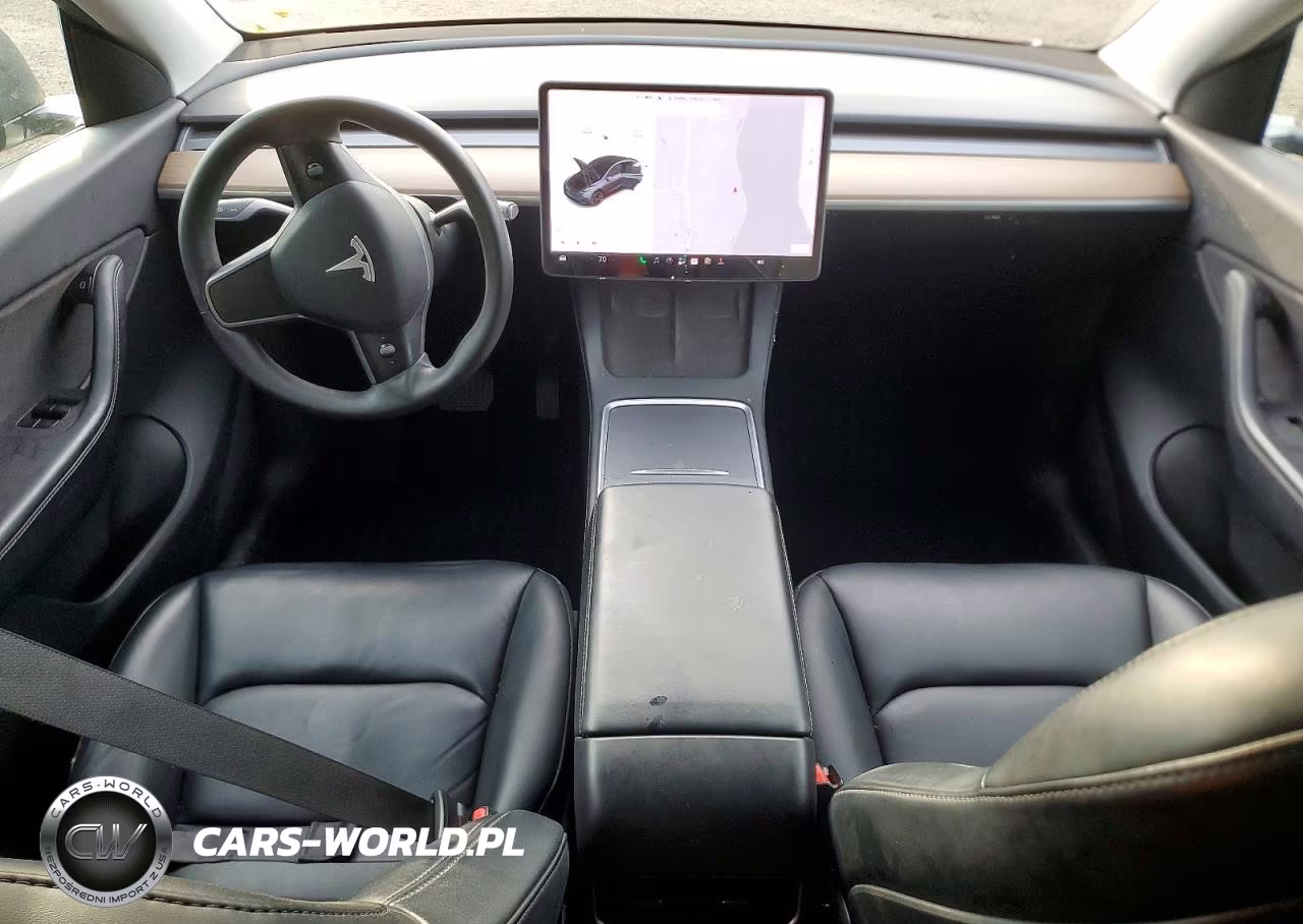 2021 Tesla Model Y VIN:5YJYGAEE7MF136724 - 8