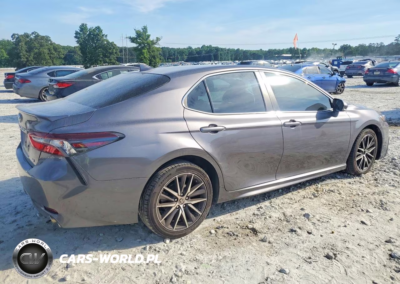 2021 Toyota Camry Se VIN:4T1G11AK2MU483633 - 3