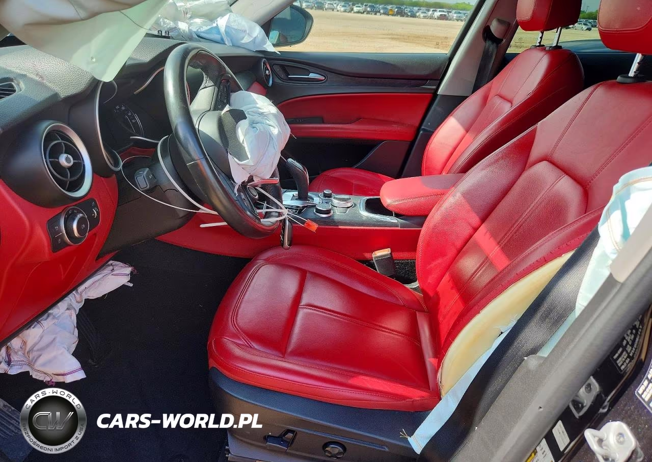 2021 Alfa Romeo Stelvio Sport VIN:ZASPAKAN0M7D00563 - 7