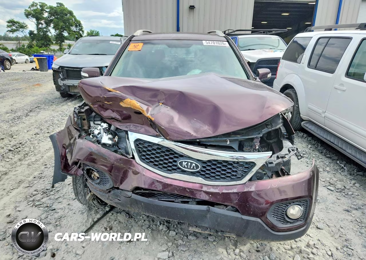2013 Kia Sorento Lx VIN:5XYKT3A64DG358173 - 5