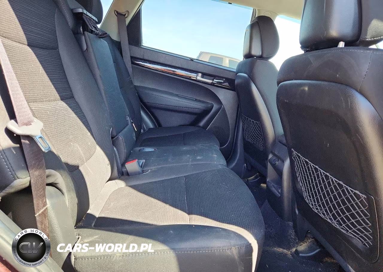 2015 Kia Sorento Lx VIN:5XYKTCA61FG561010 - 11