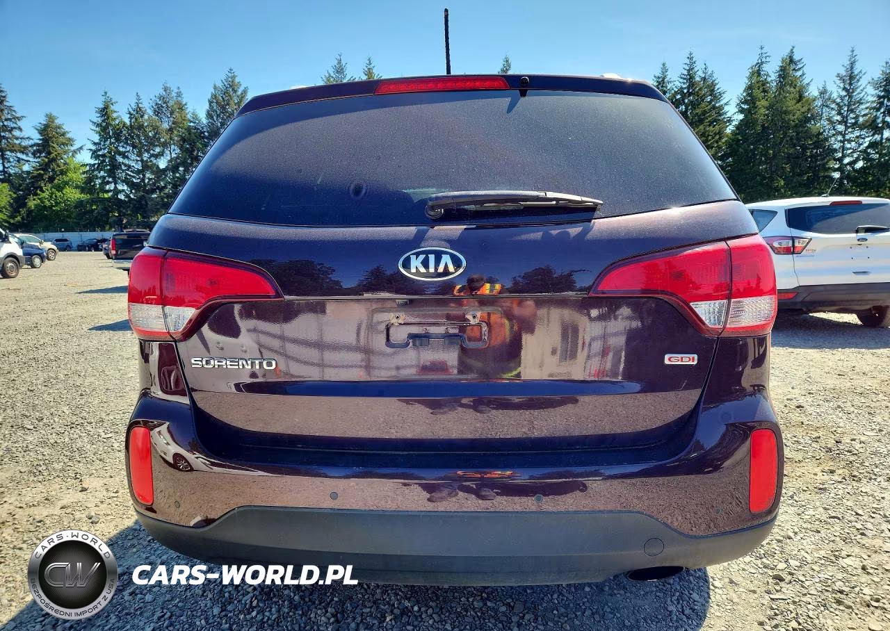 2015 Kia Sorento Lx VIN:5XYKTCA61FG561010 - 6