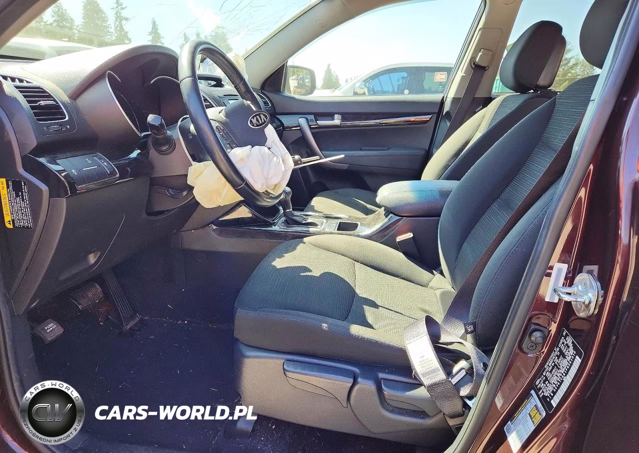 2015 Kia Sorento Lx VIN:5XYKTCA61FG561010 - 7