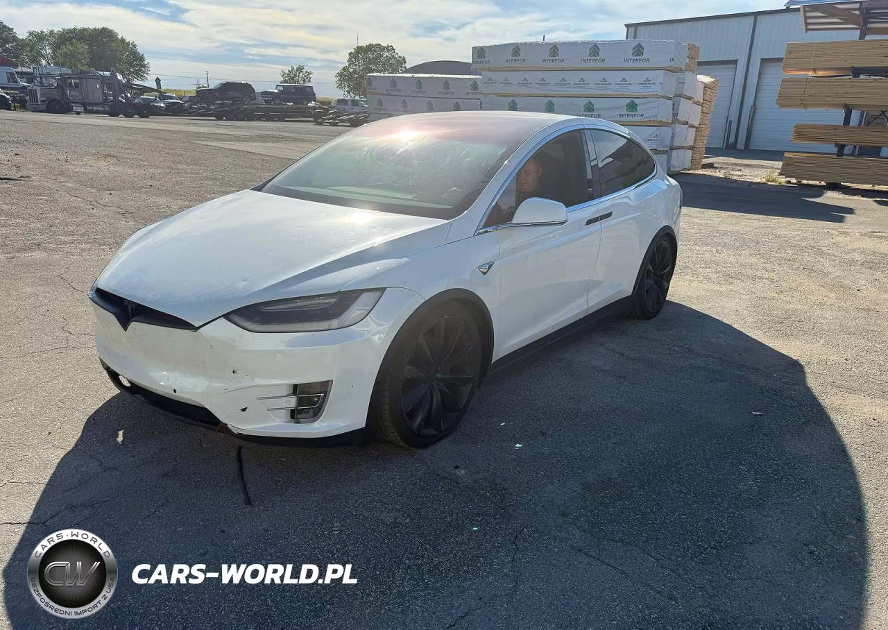 2018 Tesla Model X VIN:5YJXCBE2XJF103330 - 2