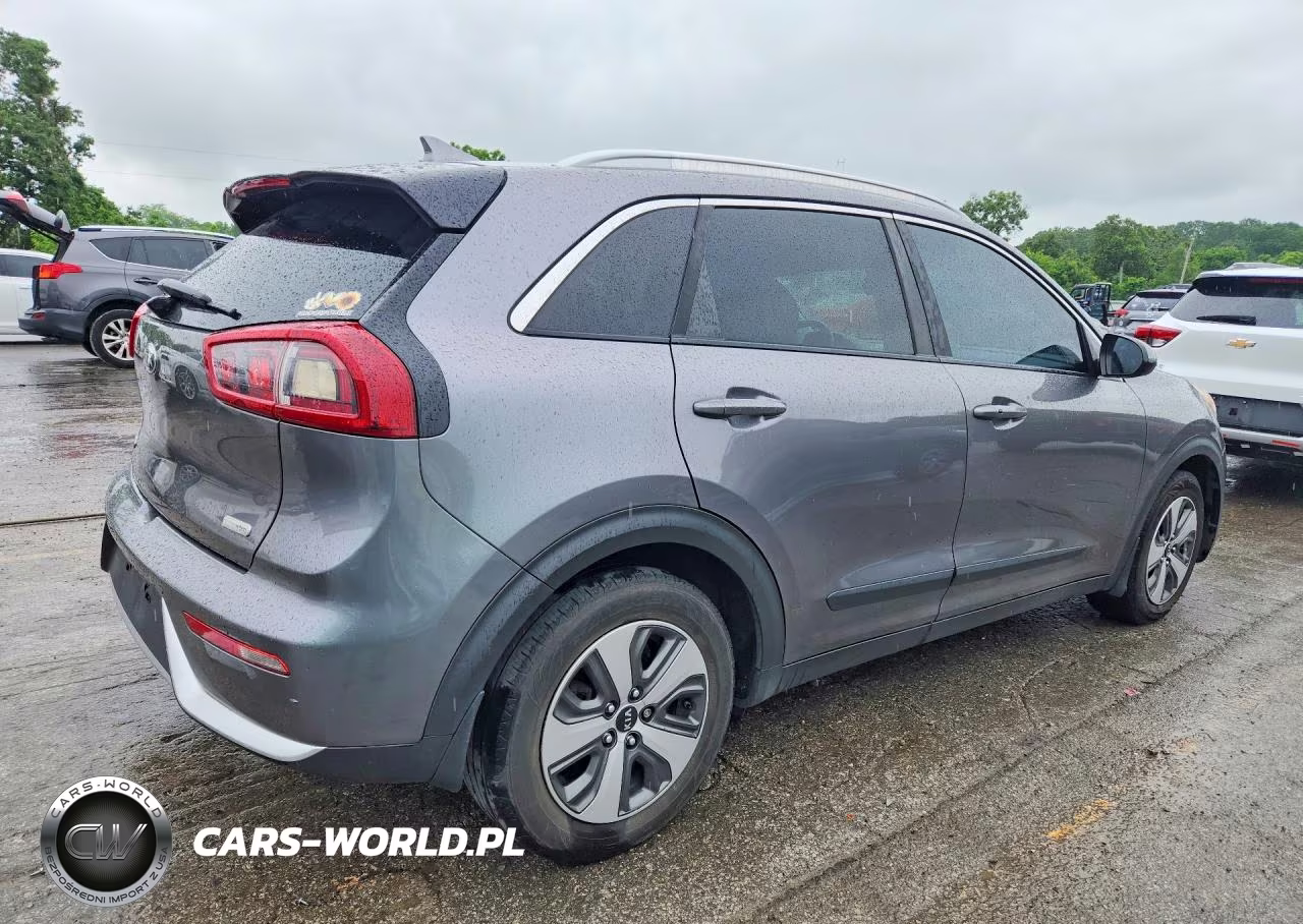 2018 Kia Niro Lx VIN:KNDCB3LC9J5109057 - 3