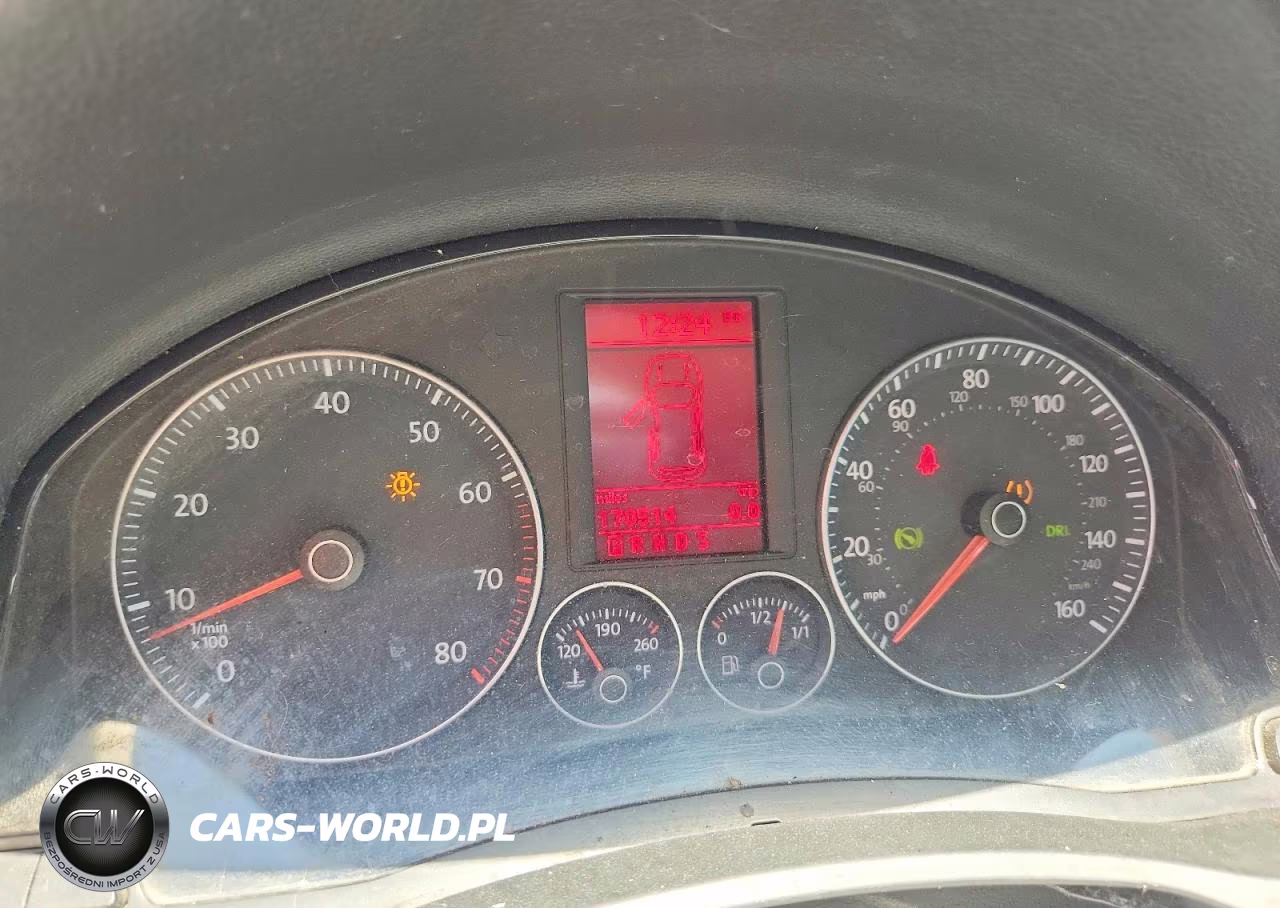 2008 Volkswagen Rabbit VIN:WVWDB71K88W244296 - 9