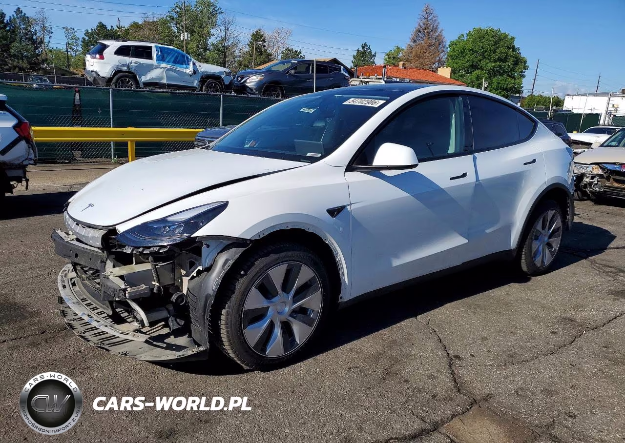 2023 Tesla Model Y – zdjęcie 1 z 13