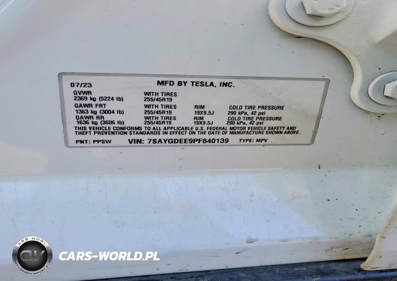 2023 Tesla Model Y VIN:7SAYGDEE9PF840139 - 13
