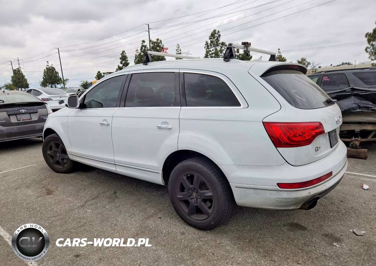 2015 Audi Q7 Premium VIN:WA1CGAFE1FD010730 - 2