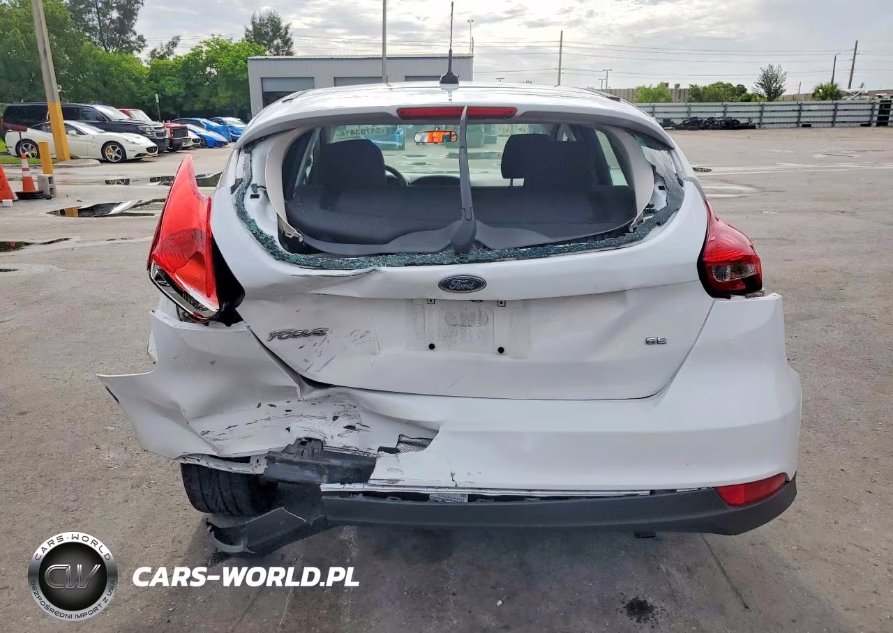 2018 Ford Focus Se VIN:1FADP3K20JL218006 - 6