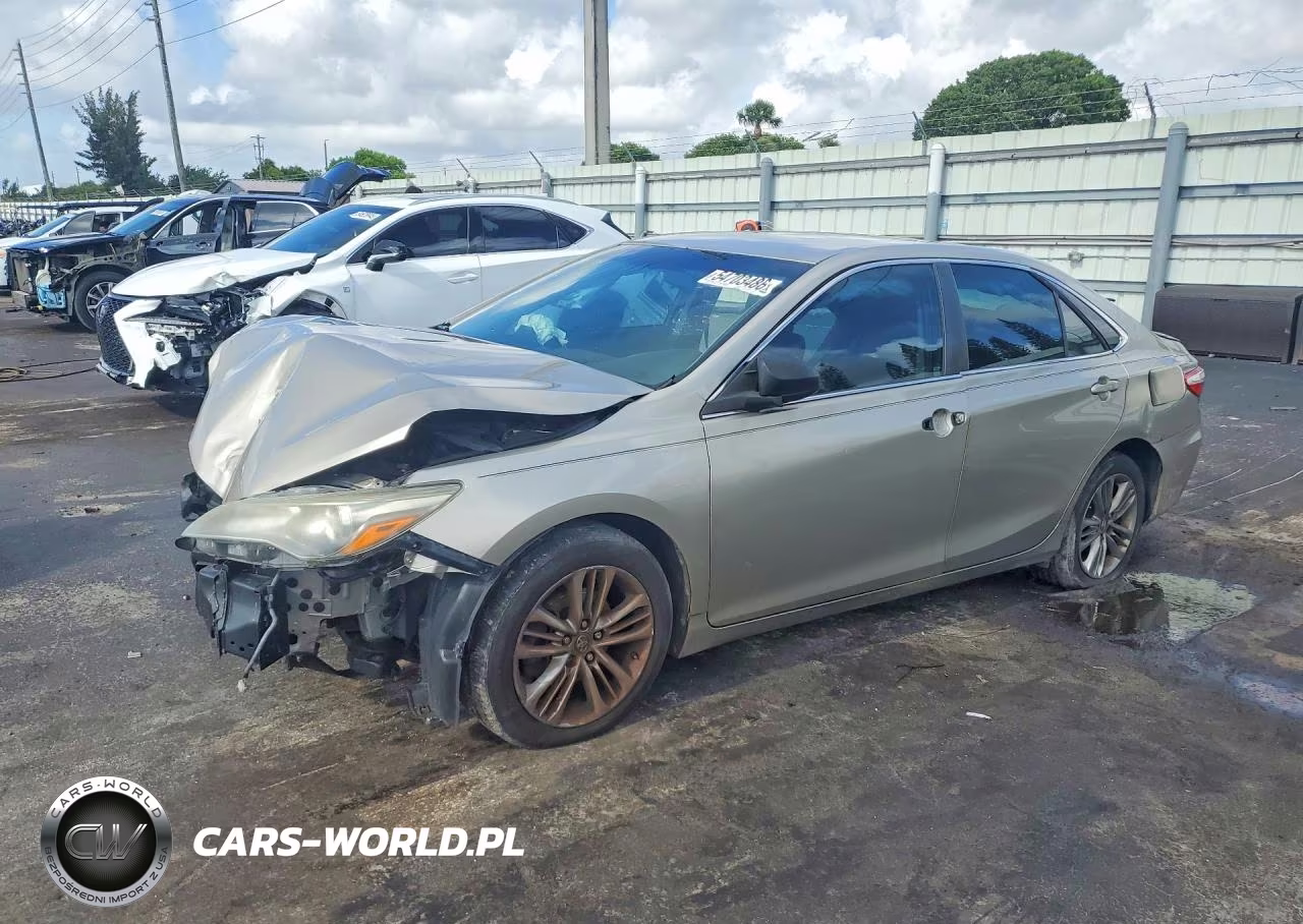 2016 Toyota Camry Se – zdjęcie 1 z 12