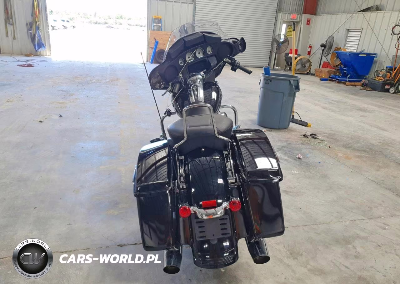 2023 Harley Davidson Flhx VIN:1HD1KBC19PB659478 - 4