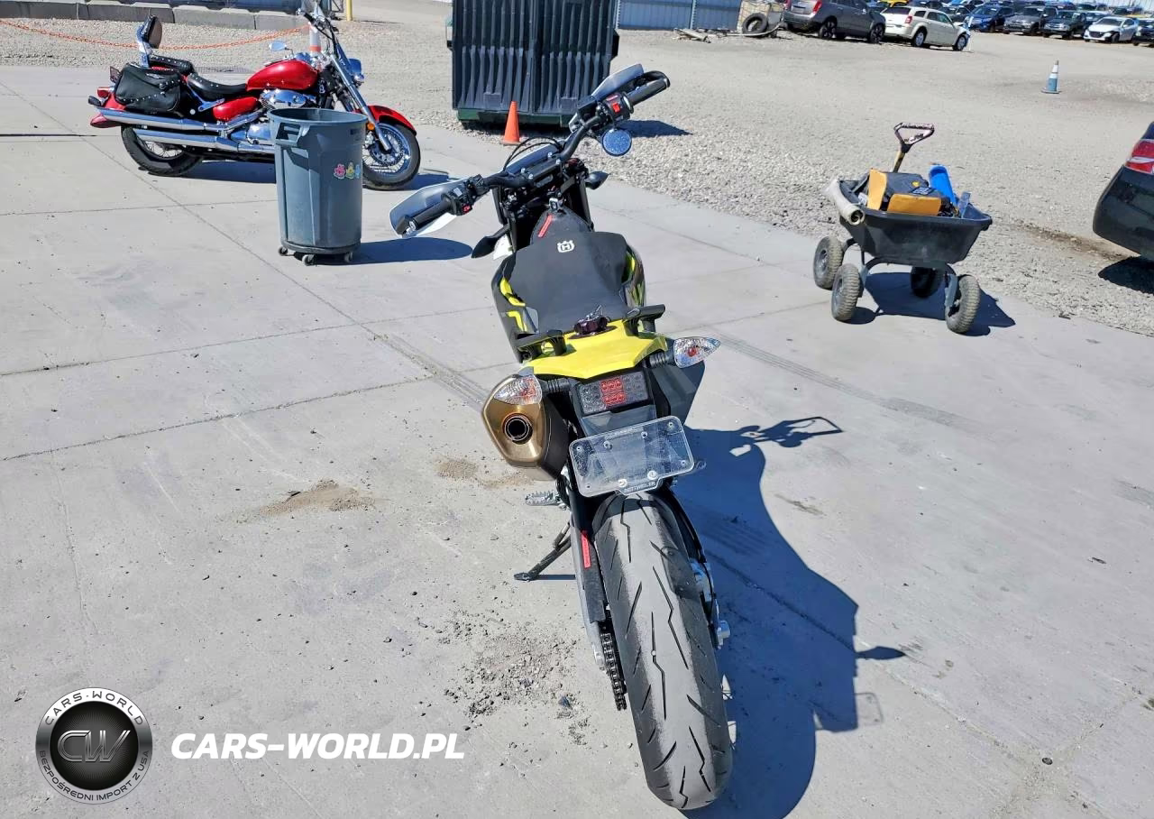 2024 Husqvarna Supermoto 701 VIN:VBKUSV407RM765245 - 4
