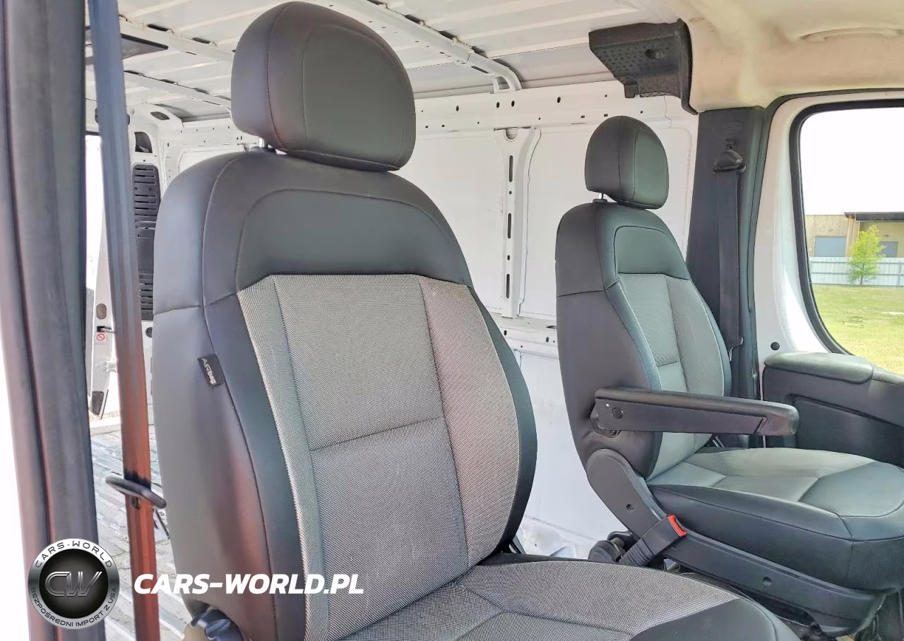 2025 Ram Promaster 2500 2500 Standard VIN:3C6LRVVG0SE512543 - 11