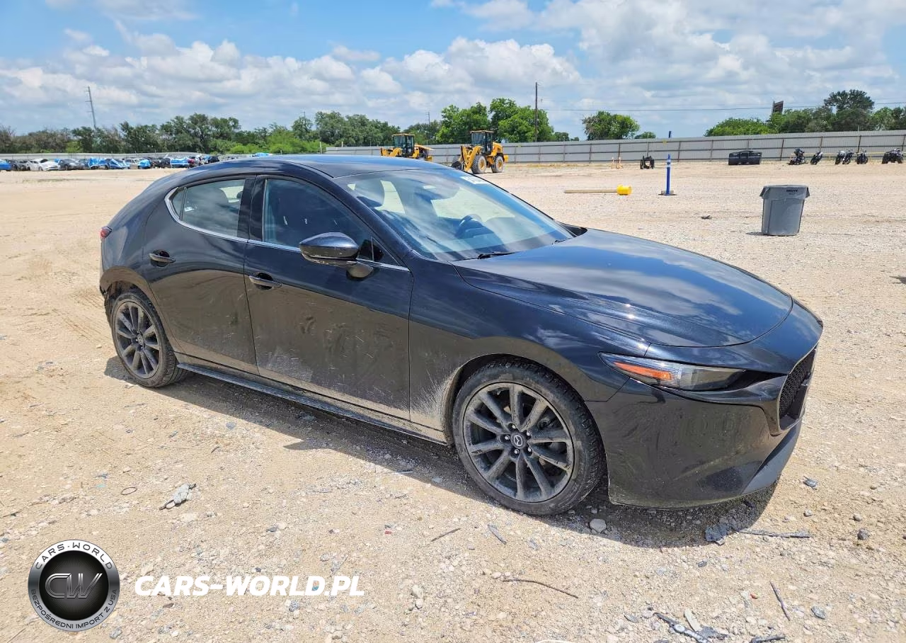 2021 Mazda 3 Premium VIN:JM1BPAML1M1312326 - 4