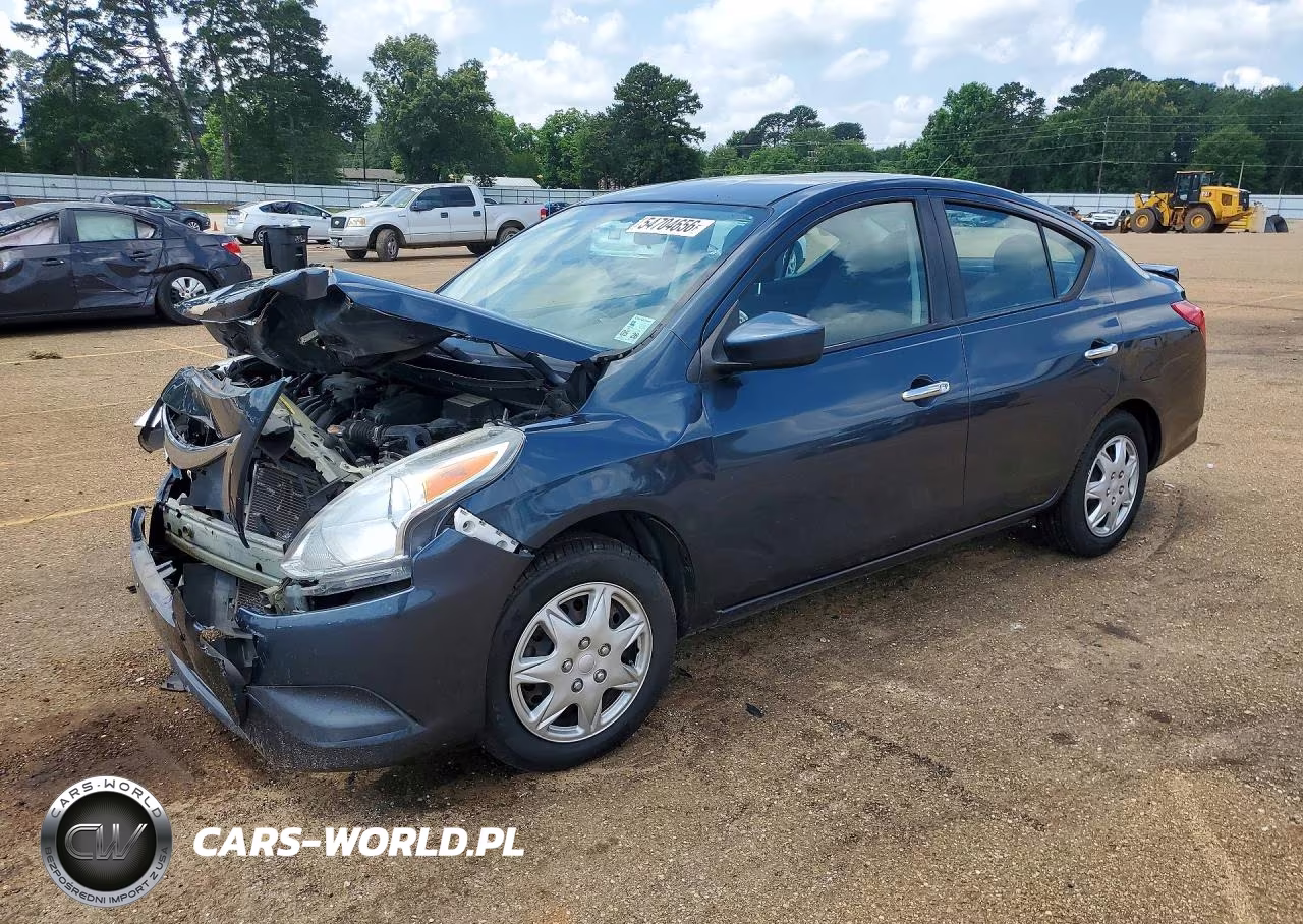 2015 Nissan Versa 1.6 Sv