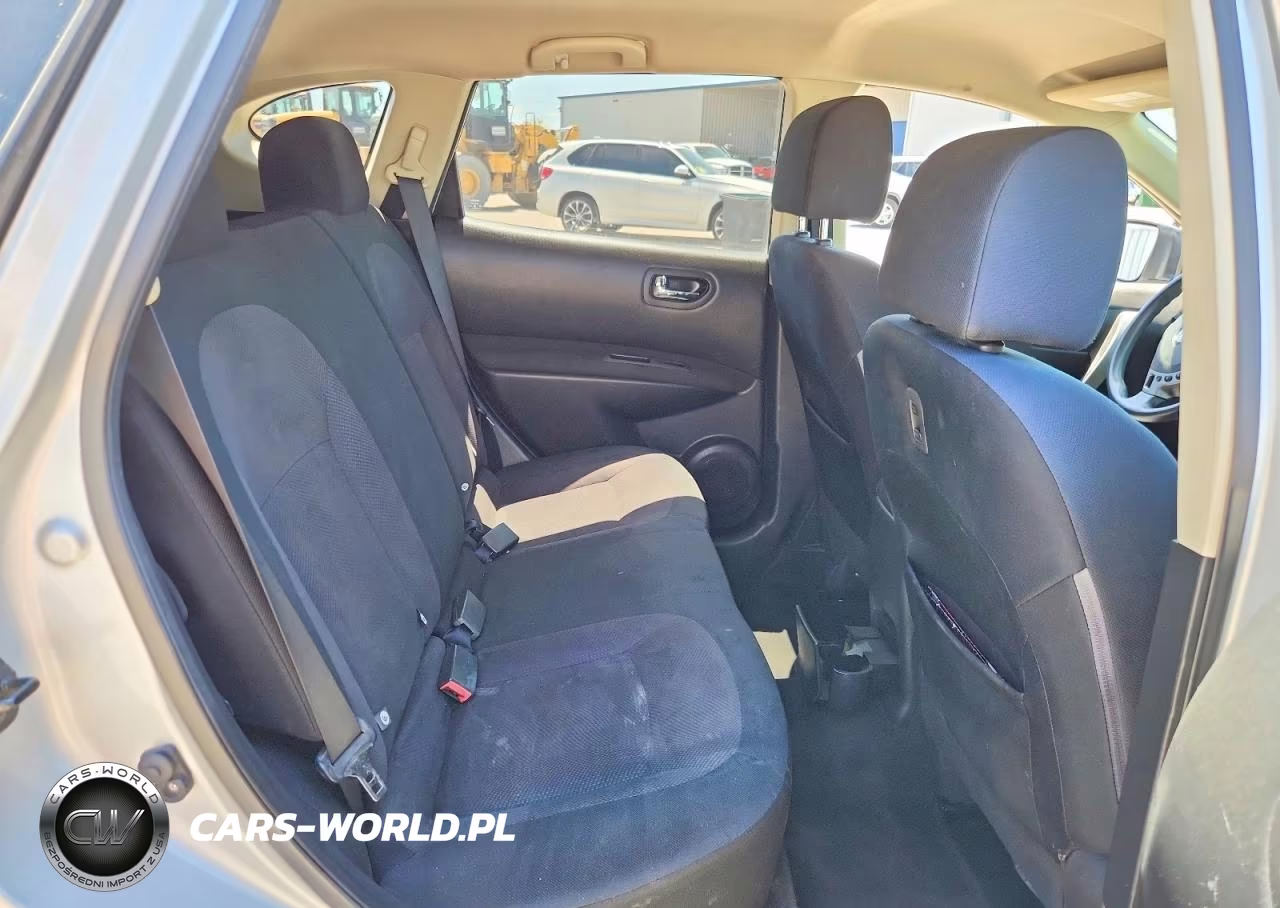 2015 Nissan Rogue Select S VIN:JN8AS5MT1FW653947 - 10