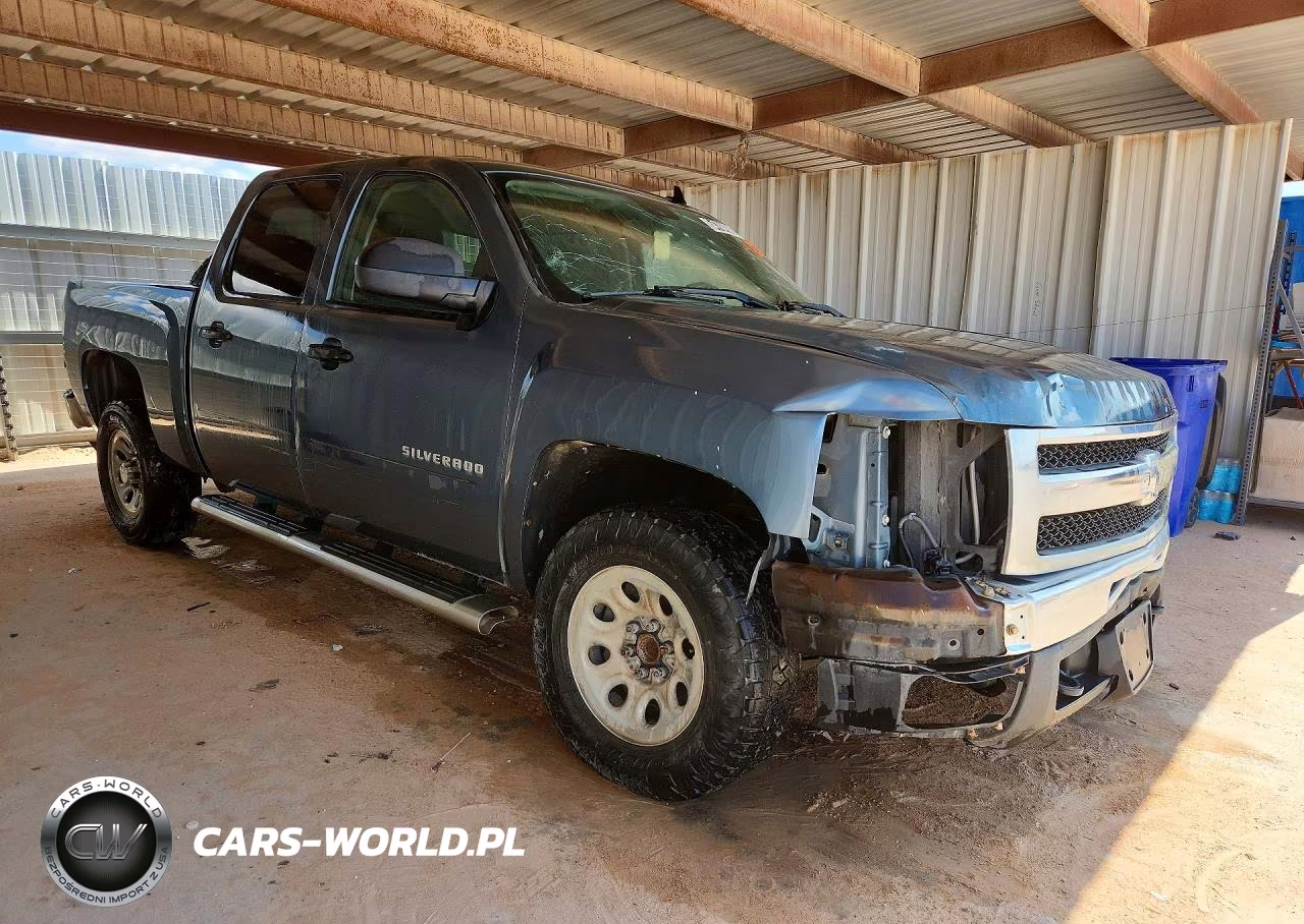 2011 Chevrolet Silverado C1500 Ls VIN:3GCPCREA2BG398435 - 4