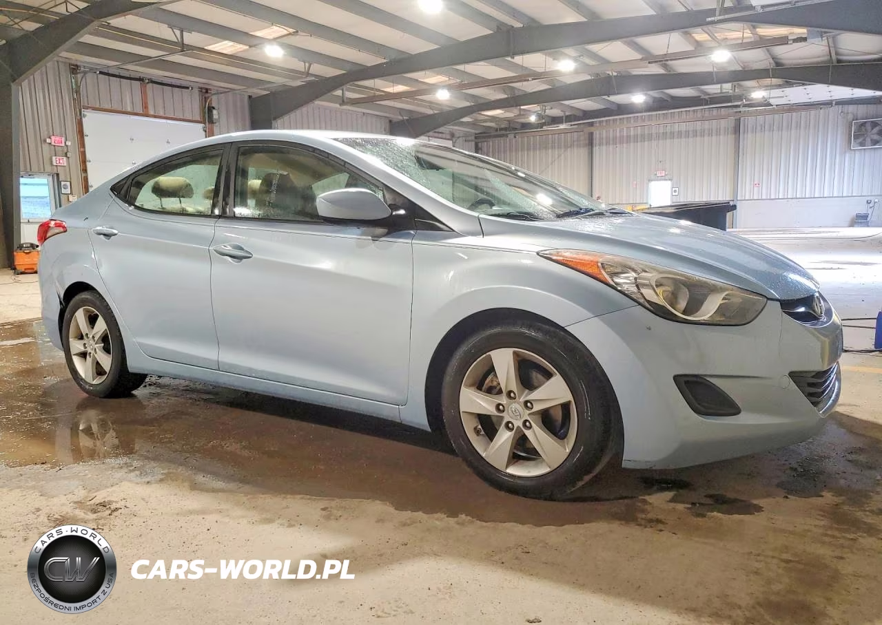 2011 Hyundai Elantra Gls VIN:KMHDH4AE4BU104994 - 4