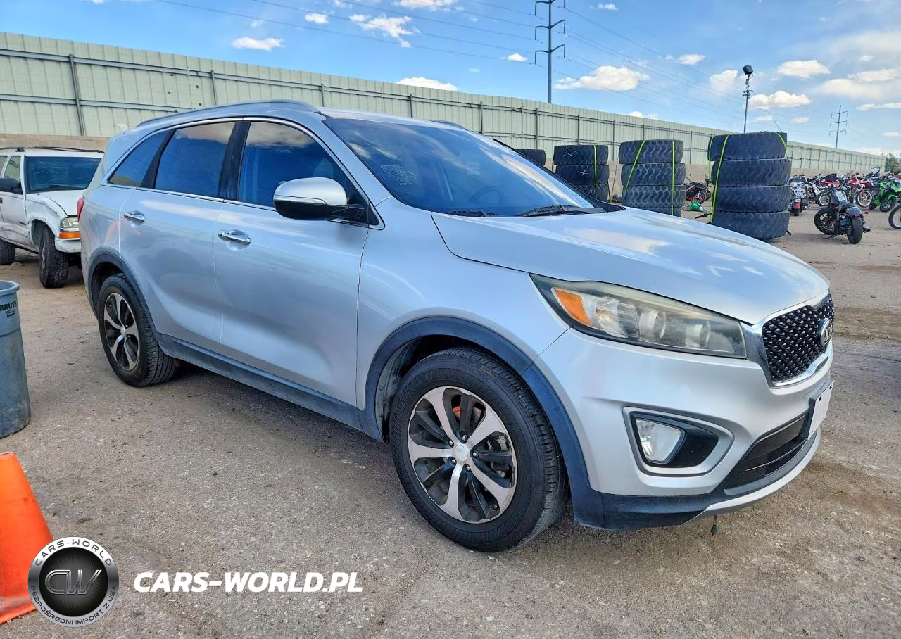 2016 Kia Sorento Ex VIN:5XYPH4A13GG027610 - 4