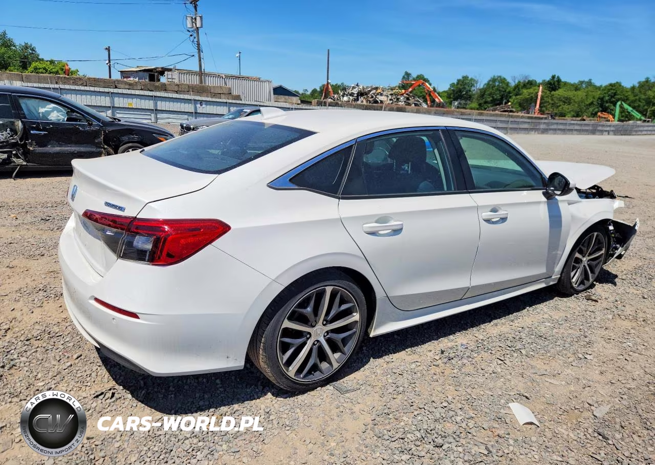 2023 Honda Civic Touring VIN:2HGFE1F91PH319227 - 3